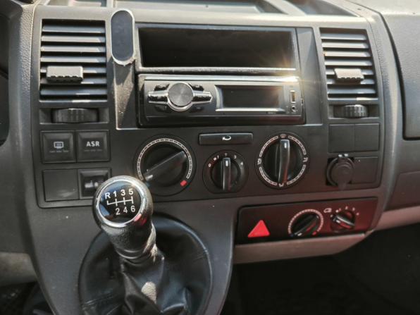 Volkswagen Transporter T5 с пробегом 2003 года, цена 700 000 рублей, 204426 км, минивэн, Автокод Объявления