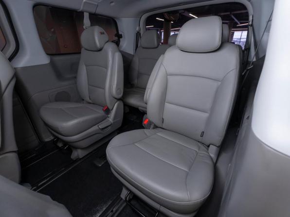 Hyundai Grand Starex I Рестайлинг 2 с пробегом 2018 года, цена 3 800 000 рублей, 65395 км, минивэн, Автокод Объявления