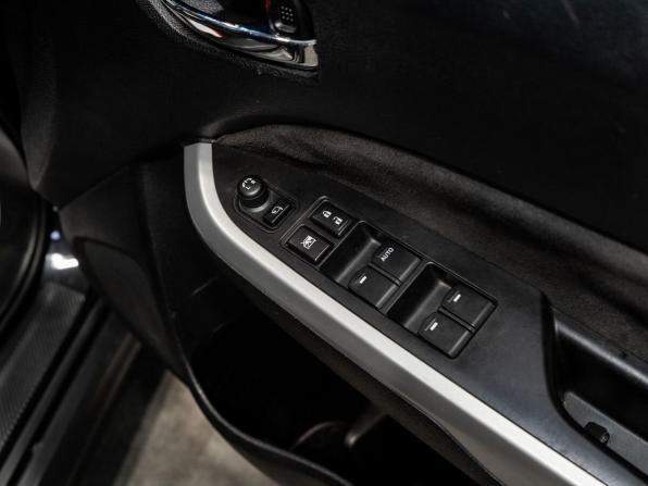 Suzuki Escudo IV с пробегом 2015 года, цена 1 550 000 рублей, 145122 км, внедорожник, Автокод Объявления