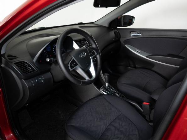 Hyundai Solaris I с пробегом 2013 года, цена 911 000 рублей, 136000 км, седан, Автокод Объявления