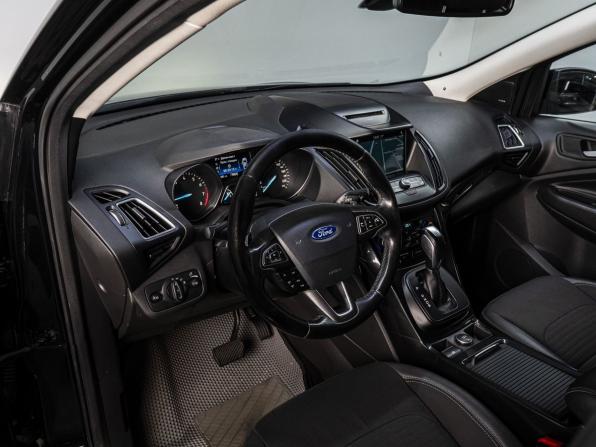 Ford Kuga II Рестайлинг с пробегом 2017 года, цена 1 375 000 рублей, 177081 км, внедорожник, Автокод Объявления