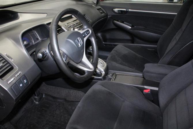 Honda Civic VIII Рестайлинг с пробегом 2009 года, цена 799 000 рублей, 206651 км, седан, Автокод Объявления
