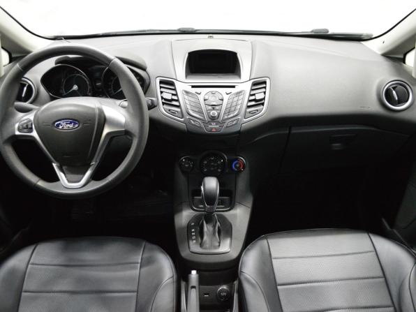 Ford Fiesta Mk6 Рестайлинг с пробегом 2016 года, цена 850 000 рублей, 86367 км, хэтчбек, Автокод Объявления