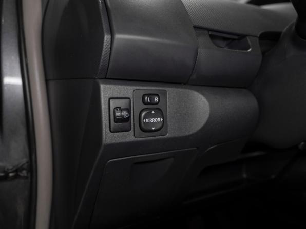 Toyota Yaris II Рестайлинг с пробегом 2009 года, цена 760 000 рублей, 159592 км, хэтчбек, Автокод Объявления