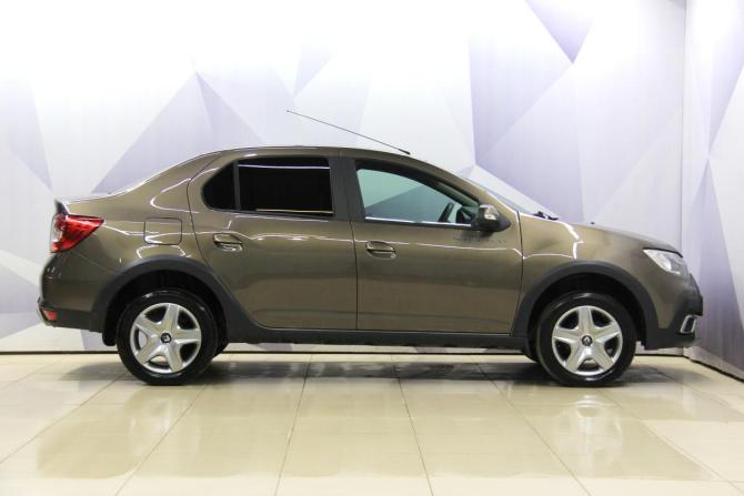 Renault Logan II Рестайлинг с пробегом 2021 года, цена 1 027 000 рублей, 208826 км, седан, Автокод Объявления