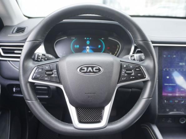 JAC J7 I с пробегом 2023 года, цена 1 250 000 рублей, 62000 км, лифтбек, Автокод Объявления