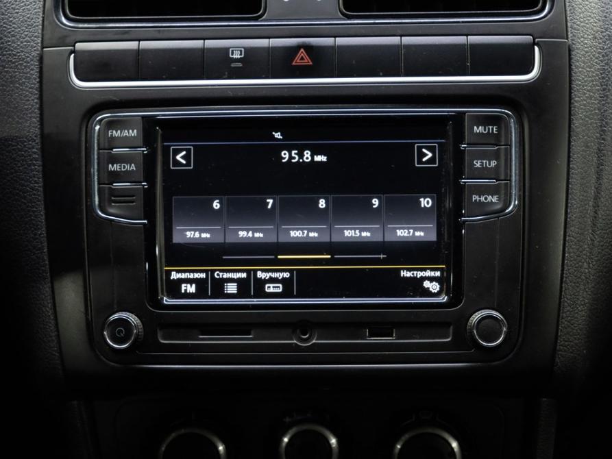 Volkswagen Polo V Рестайлинг Тюмень  - изображение 19