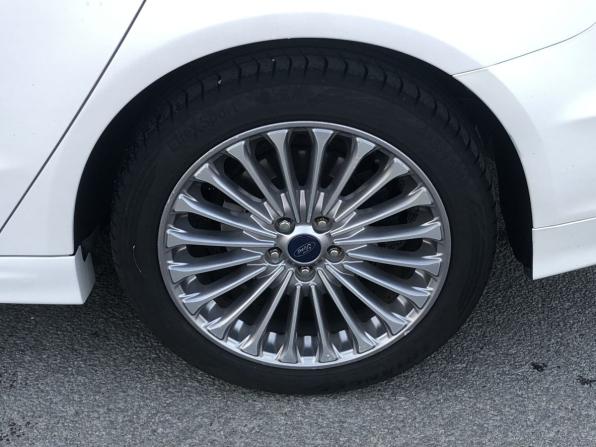 Ford Mondeo V с пробегом 2015 года, цена 1 400 000 рублей, 189500 км, седан, Автокод Объявления
