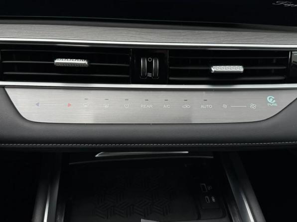 Chery Tiggo 8 Pro I с пробегом 2024 года, цена 2 750 000 рублей, 386 км, внедорожник, Автокод Объявления