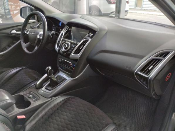 Ford Focus III с пробегом 2011 года, цена 910 000 рублей, 204302 км, хэтчбек, Автокод Объявления