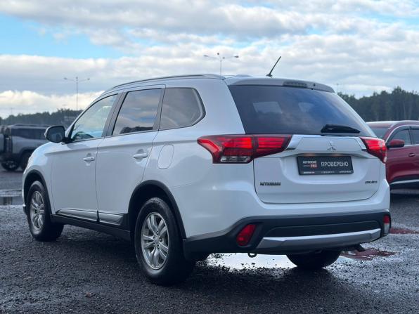 Mitsubishi Outlander III Рестайлинг 2 с пробегом 2016 года, цена 1 645 000 рублей, 160000 км, внедорожник, Автокод Объявления