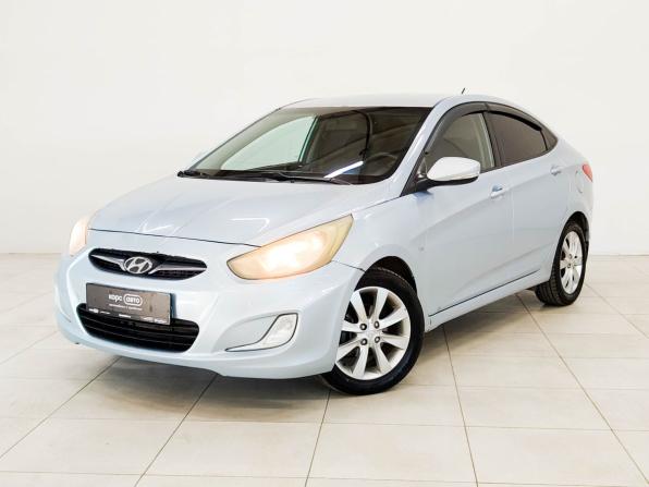 Hyundai Solaris I с пробегом 2012 года, цена 650 000 рублей, 279775 км, седан, Автокод Объявления