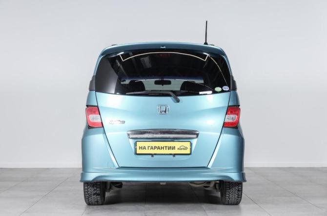 Honda Freed I с пробегом 2010 года, цена 899 000 рублей, 203000 км, компактвэн, Автокод Объявления