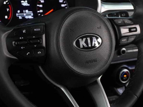 Kia Rio IV Рестайлинг с пробегом 2021 года, цена 1 829 000 рублей, 45548 км, хэтчбек, Автокод Объявления