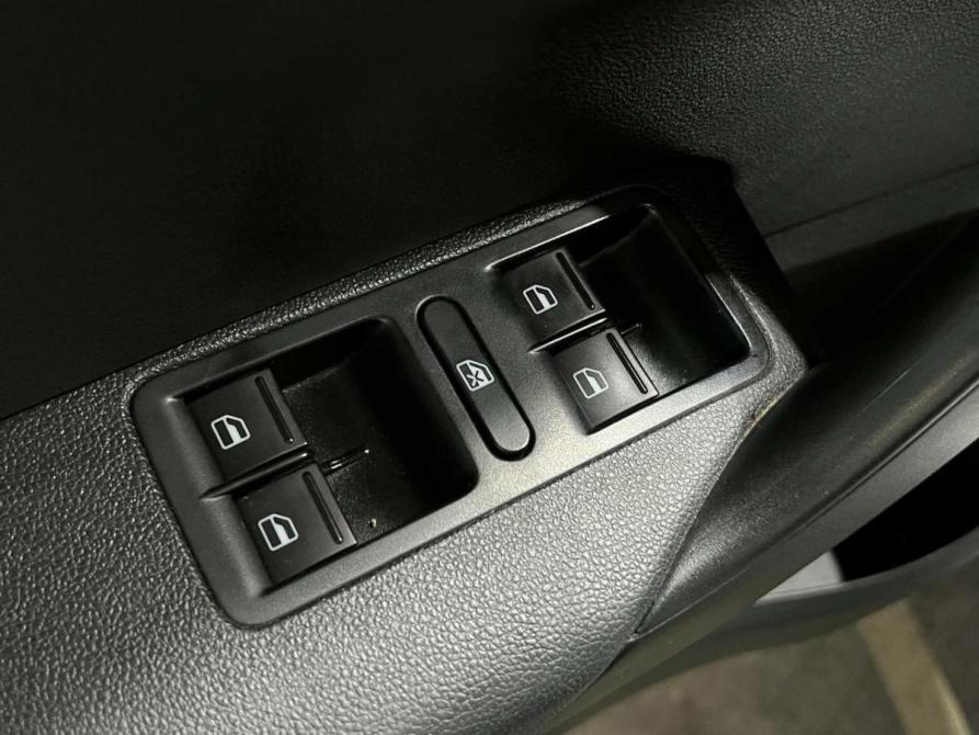 Volkswagen Polo V Рестайлинг Оренбург  - изображение 17