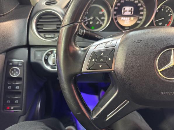 Mercedes-Benz C-Класс III (W204) Рестайлинг с пробегом 2011 года, цена 1 340 000 рублей, 233436 км, седан, Автокод Объявления