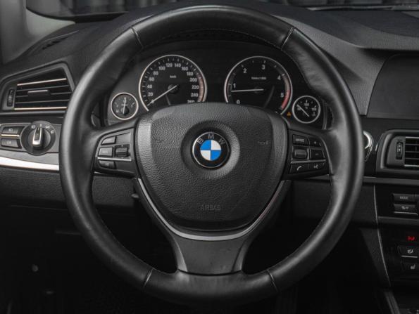 BMW 5 серии VI (F10/F11/F07) с пробегом 2011 года, цена 1 999 000 рублей, 237572 км, седан, Автокод Объявления