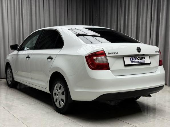 Skoda Rapid I с пробегом 2016 года, цена 919 000 рублей, 174800 км, лифтбек, Автокод Объявления