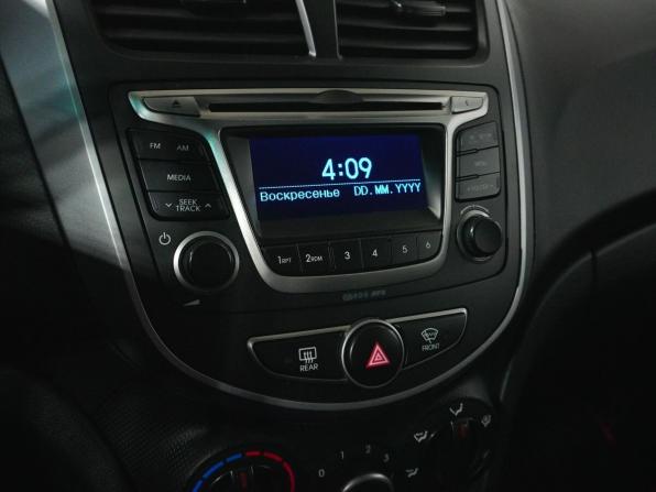 Hyundai Solaris I Рестайлинг с пробегом 2016 года, цена 920 000 рублей, 164026 км, седан, Автокод Объявления