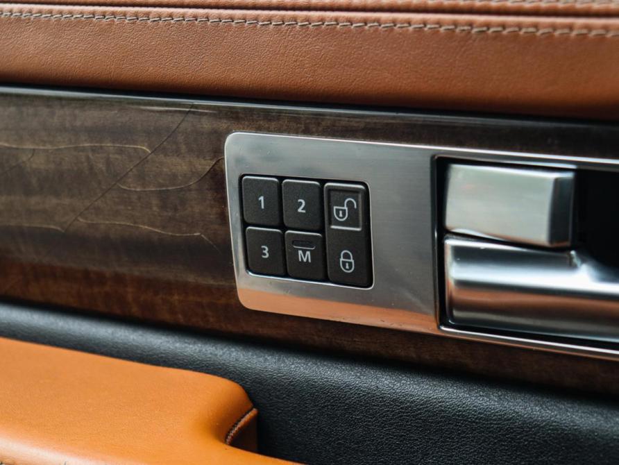 Land Rover Range Rover Sport I Рестайлинг Москва  - изображение 18