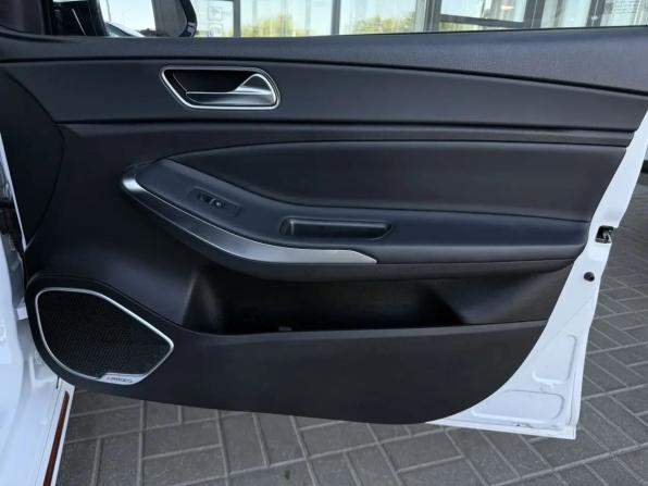 Omoda S5 с пробегом 2023 года, цена 1 450 000 рублей, 21798 км, седан, Автокод Объявления