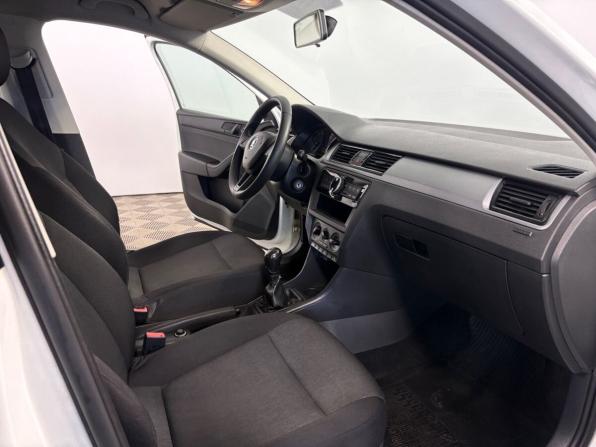 Skoda Rapid I с пробегом 2016 года, цена 1 199 000 рублей, 99170 км, лифтбек, Автокод Объявления