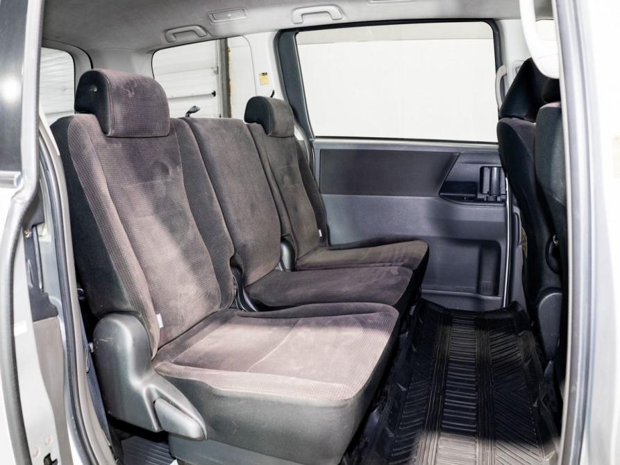 Toyota Noah II (R70) Чита  - изображение 6