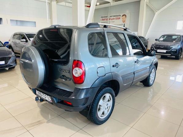Chevrolet Niva I Рестайлинг с пробегом 2011 года, цена 450 000 рублей, 200200 км, внедорожник, Автокод Объявления
