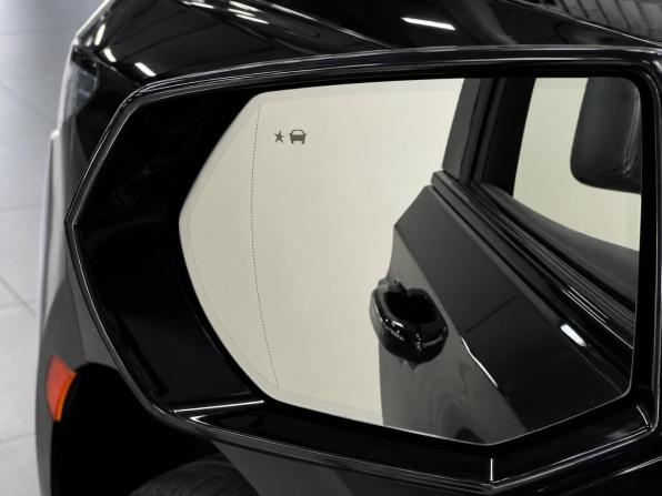 Cadillac Escalade V с пробегом 2023 года, цена 12 995 000 рублей, 87189 км, внедорожник, Автокод Объявления