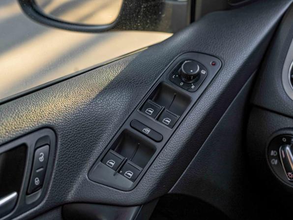 Volkswagen Tiguan I Рестайлинг с пробегом 2013 года, цена 958 000 рублей, 180599 км, внедорожник, Автокод Объявления