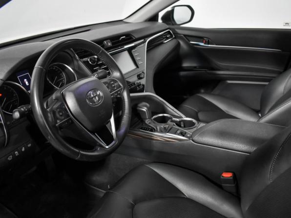 Toyota Camry VIII (XV70) с пробегом 2019 года, цена 2 437 000 рублей, 161759 км, седан, Автокод Объявления