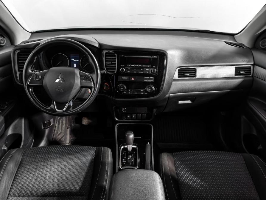 Mitsubishi Outlander III Рестайлинг 3 Санкт-Петербург  - изображение 14