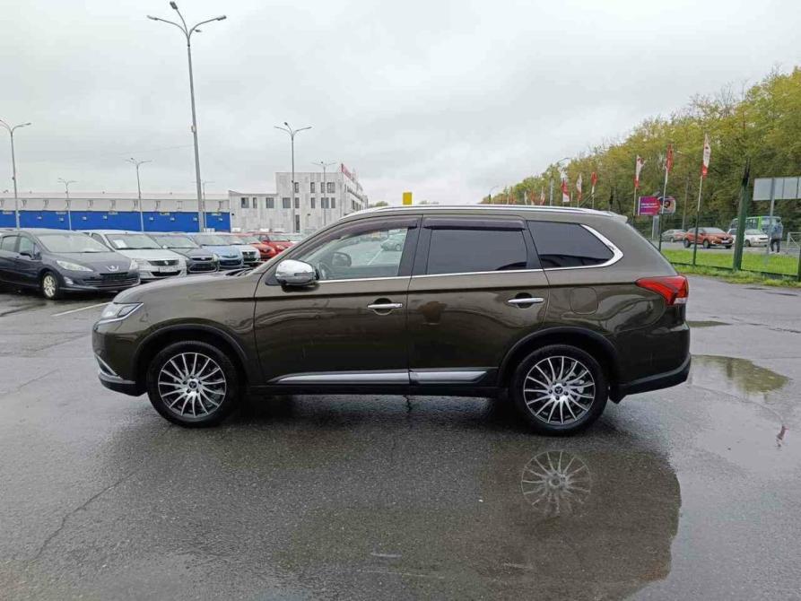 Mitsubishi Outlander III Рестайлинг 2 Тюмень  - изображение 4
