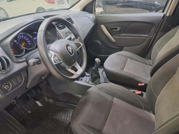 Renault Logan II Рестайлинг с пробегом 2019 года, цена 1 099 000 рублей, 83271 км, седан, Автокод Объявления