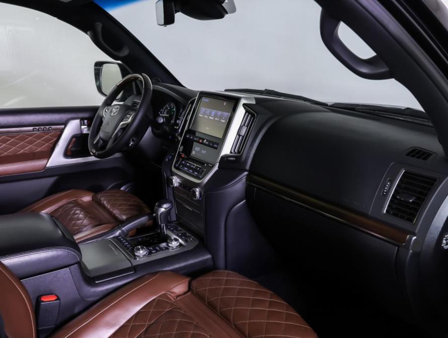 Toyota Land Cruiser 200 Series Рестайлинг 2 Москва  - изображение 10