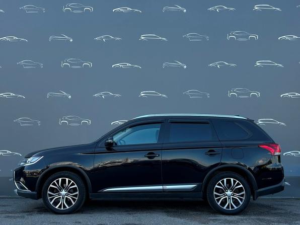 Mitsubishi Outlander III Рестайлинг 2 с пробегом 2018 года, цена 1 819 600 рублей, 152066 км, внедорожник, Автокод Объявления