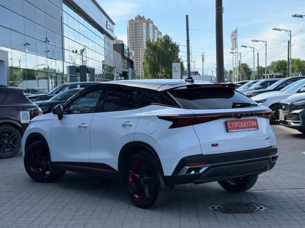 Omoda C5 I с пробегом 2023 года, цена 1 625 000 рублей, 80000 км, внедорожник, Автокод Объявления