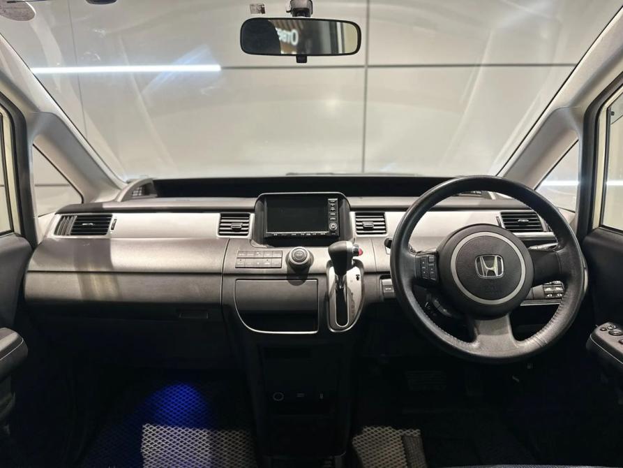 Honda Stepwgn III Новосибирск  - изображение 17