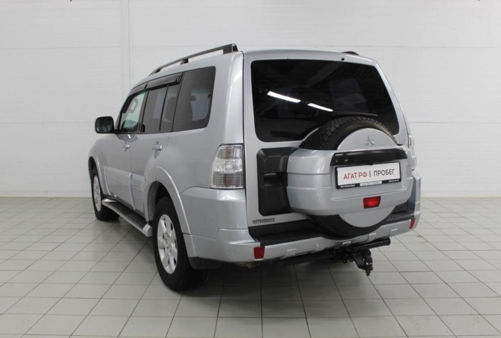 Mitsubishi Pajero IV Рестайлинг 1 Астрахань  - изображение 10
