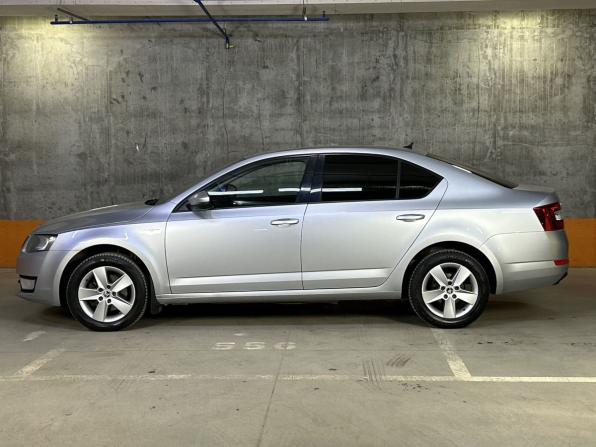 Skoda Octavia III (A7) Рестайлинг с пробегом 2017 года, цена 1 410 000 рублей, 231441 км, лифтбек, Автокод Объявления