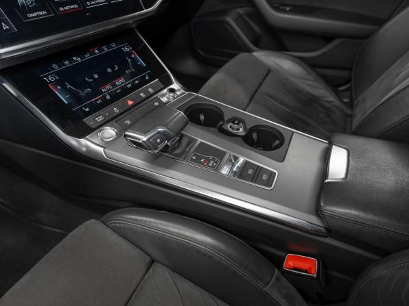 Audi A7 II (4K) с пробегом 2019 года, цена 4 040 000 рублей, 170052 км, лифтбек, Автокод Объявления