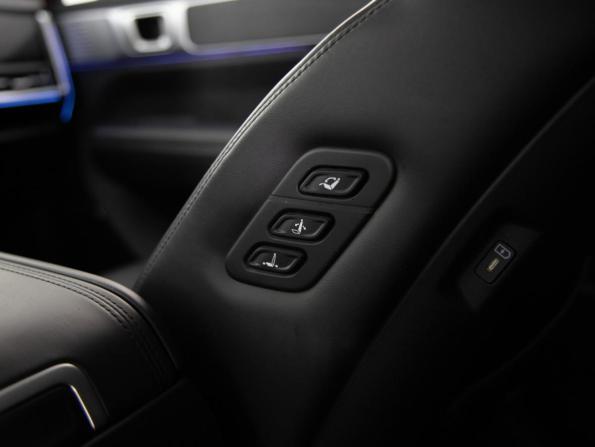 Hyundai Santa Fe V (MX5) с пробегом 2025 года, цена 4 799 000 рублей, 39619 км, внедорожник, Автокод Объявления