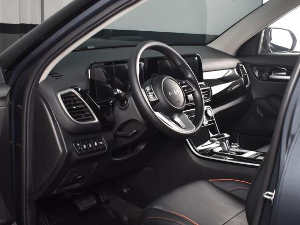 Kia Seltos I Рестайлинг с пробегом 2026 года, цена 2 850 995 рублей, 305 км, внедорожник, Автокод Объявления