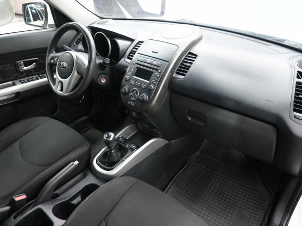 Kia Soul I Рестайлинг с пробегом 2013 года, цена 1 199 900 рублей, 68000 км, хэтчбек, Автокод Объявления