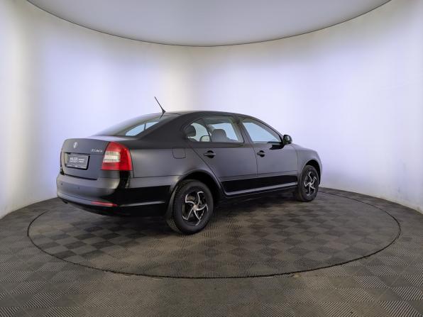 Skoda Octavia II (A5) Рестайлинг с пробегом 2011 года, цена 1 180 000 рублей, 107050 км, лифтбек, Автокод Объявления