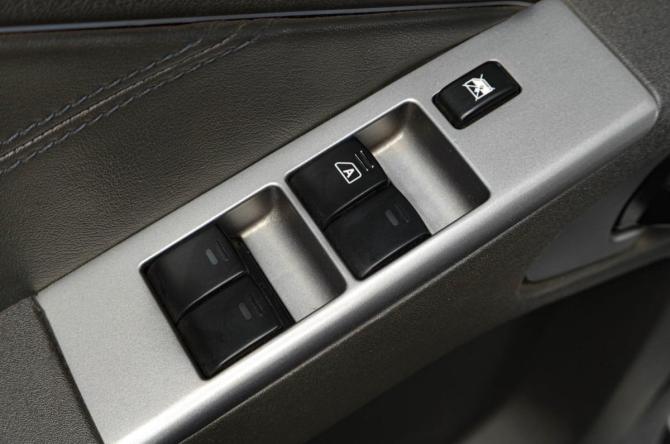 Nissan Pathfinder III с пробегом 2008 года, цена 1 299 000 рублей, 223000 км, внедорожник, Автокод Объявления