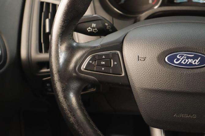 Ford Focus III Рестайлинг с пробегом 2017 года, цена 1 279 000 рублей, 100580 км, хэтчбек, Автокод Объявления