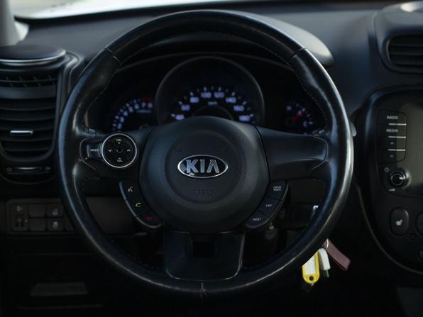 Kia Soul II Рестайлинг с пробегом 2019 года, цена 1 730 000 рублей, 69135 км, хэтчбек, Автокод Объявления