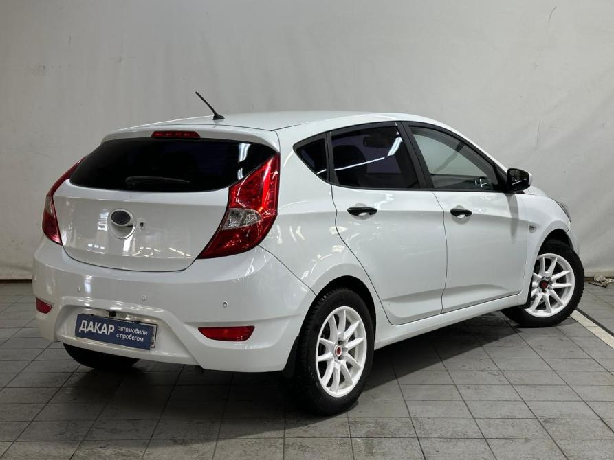 Hyundai Solaris I Санкт-Петербург  - изображение 3