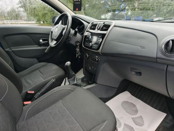 Renault Sandero II с пробегом 2015 года, цена 849 000 рублей, 121700 км, хэтчбек, Автокод Объявления
